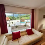 Romantic Lodge -Private Swimm-Spa Banja Luka