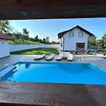 Romantic Lodge -Private Swimm-Spa