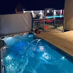 Romantic Lodge -Private Swimm-Spa Villa Banja Luka