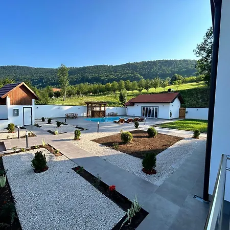 Romantic Lodge -Private Swimm-Spa Villa